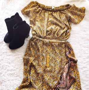 2 piece Skirt/Croped top Mustard Yellow sz S